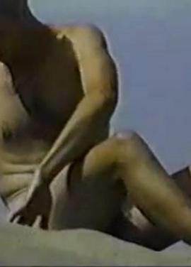 红色机尾 封面图